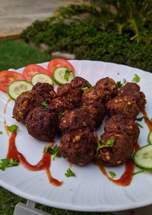 A picture of Qeema pakoray.
