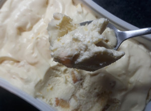 Una foto de Helado de Pie de Limón