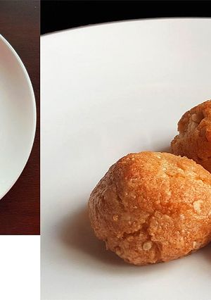 A picture of Amaretti Biscuits.