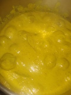 Una foto de Albóndigas en salsa estilo Porrilla de acelgas