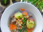 Gambar sup daging ala restoran