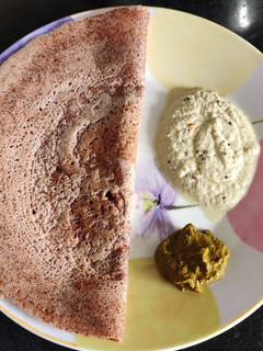 ராகி தோசை (Finger millet dosa) செய்முறை முக்கிய புகைப்படம்