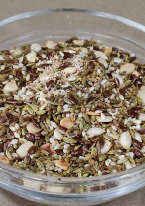 मुखवास (Mukhwas Recipe In Marathi) रेसिपी चे मुख्य फोटो 