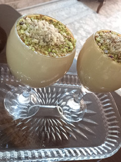 عکسی از دستور فرنی با شیره توت