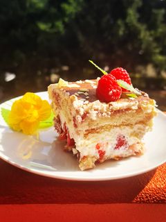 Himbeer-Tiramisu (ohne Ei, Kaffee und Alkohol) Rezepthauptbild