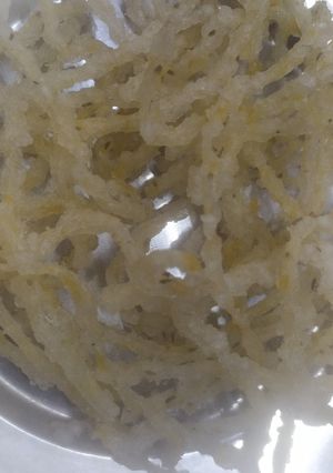સાબુદાણા બટાકા ની વેફર (Sabudana Bataka Wafer Recipe in Gujarati) રેસીપી મુખ્ય ફોટો