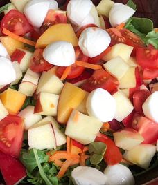 thịt xông khói , phô mai và gà