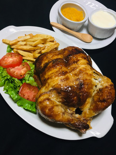 Una foto de Pollo a La Brasa!