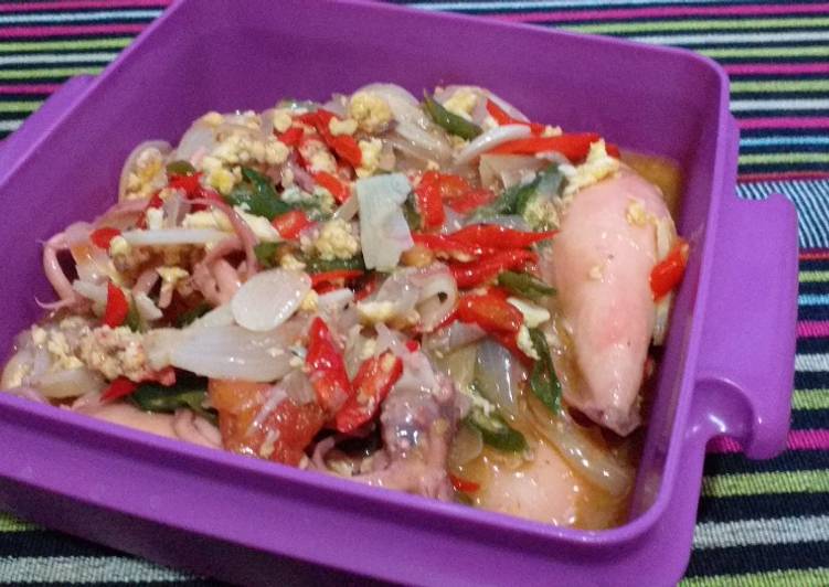 Bahan Cumi Tumis Telur Saori | Bahan Membuat Cumi Tumis Telur Saori Yang Enak Dan Mudah