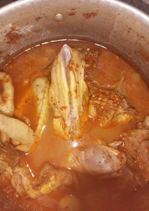 A picture of Pepper chicken soup.