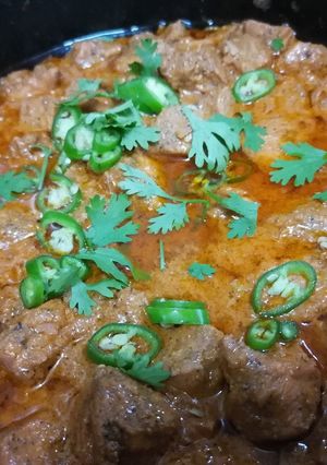 A picture of Chicken Tikka Handi.