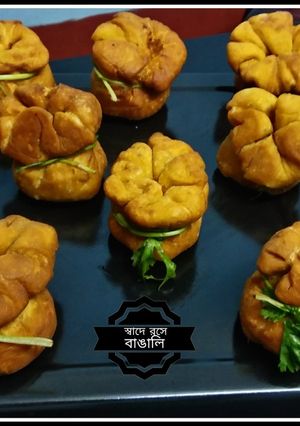 চিকেন পোটলি(Chicken potli recipe in bengali) রেসিপির প্রধান ছবি
