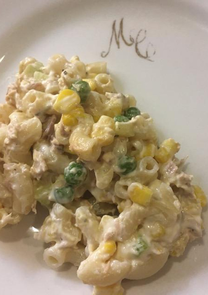 Una foto de Ensalada de coditos con atún
