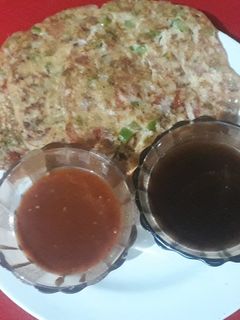 ઓટ્સ ઉત્તપમ (Oats Uttappm Recipe In Gujarati) રેસીપી મુખ્ય ફોટો