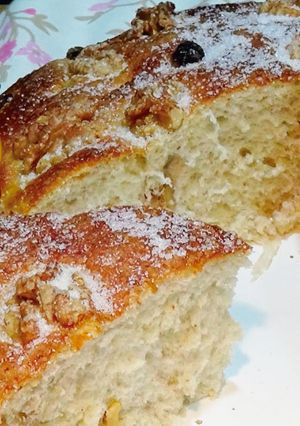 Foto principal de Coca de nueces y pasas, receta tradicional Valenciana