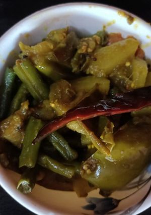 পাঁচ মিশালি সব্জী (Panchmishali sabji recipe in Bengali) রেসিপির প্রধান ছবি