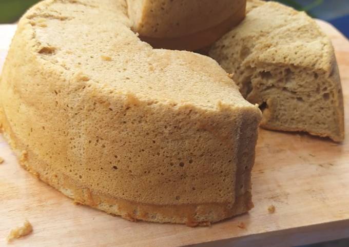 Resep Chiffon putih telur rasa kopi gula aren yang Bisa Manjain Lidah