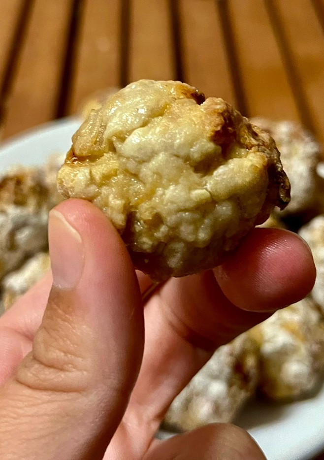 Una foto de Albóndigas de pollo y cebolla caramelizada en airfryer ¡tremendas!