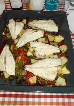 Una foto de Doradas al Horno con Base de Verduras