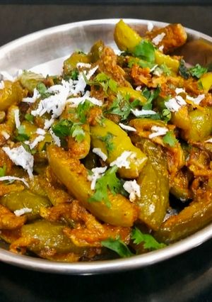 A picture of Pointed Gourd Sabzi.