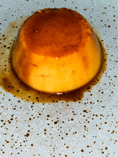 Una foto de Flan de huevo y chocolate blanco mis preferidos