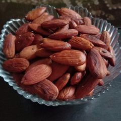 A picture of Roasted Almonds 🌰🥜.