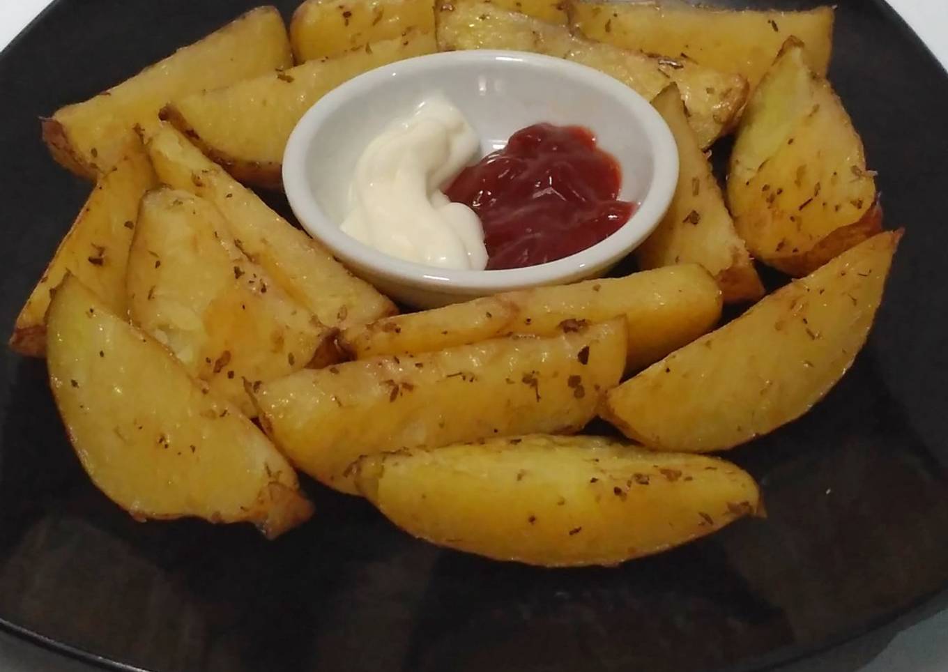 Baked Potato Wegdes 🥔