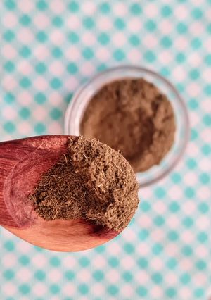 Una foto de Stevia en polvo 🌱 endulzante acalórico desde hojas secas 🌱 un hack para tu bolsillo y salud