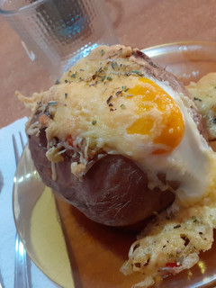 Una foto de Patata asada rellena 💯