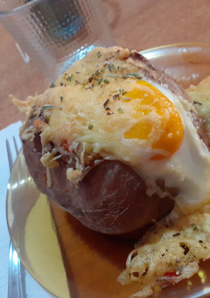 Una foto de Patata asada rellena 💯