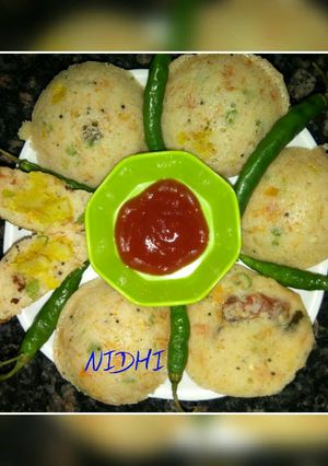 A picture of Mix veggies idli stuff with potatoes.