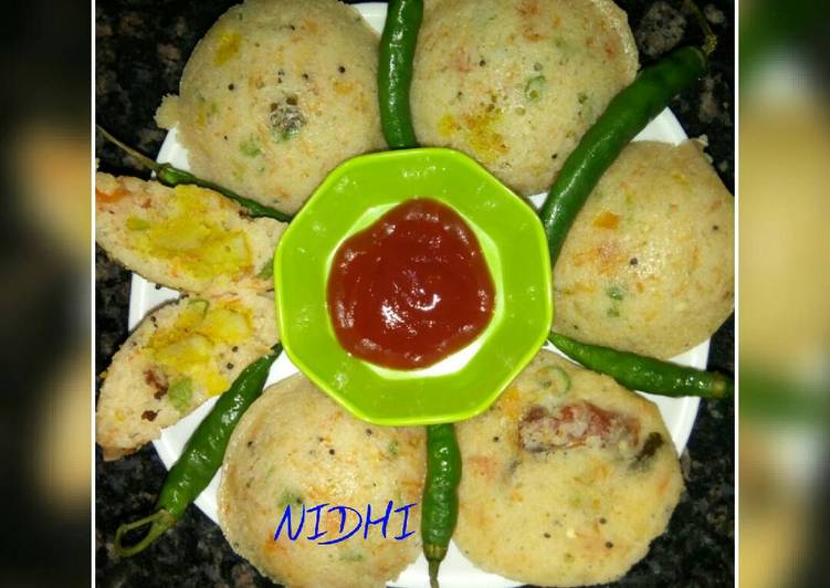 Mix veggies idli stuff with potatoes