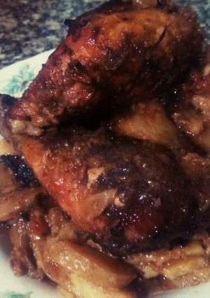 صورة لوصفة دجاج وبطاطا في الفرن