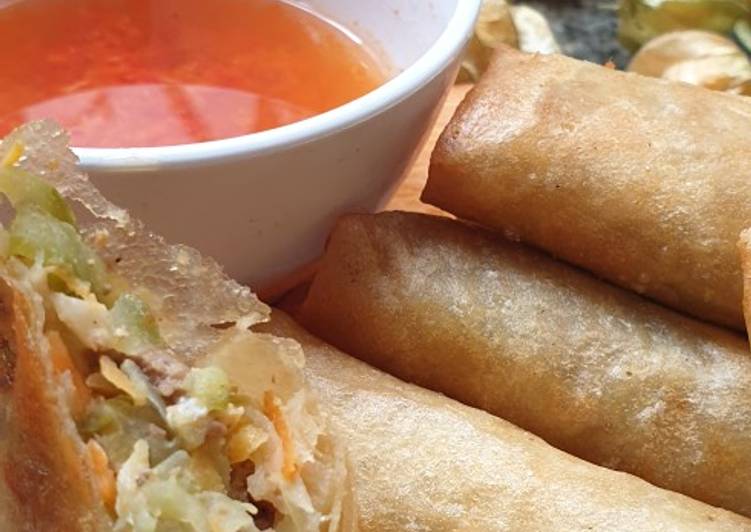 Lumpia isi labu siam