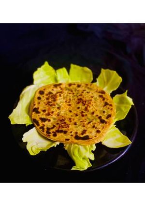 बंद गोभी का पराठा (band gobi ka paratha recipe in Hindi) रेसिपी मुख्य फोटो