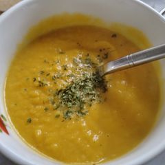 A picture of Cauliflower, sweet potato and carrot soup.