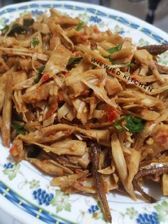 Foto resep Oseng Nangka Campur Daun Melinjo