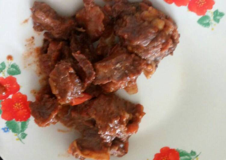 Simple Way to Make Homemade Fried beef in Tomato sauce
