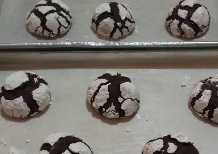 Cara Gampang Membuat #31. Chocolate Crincle cookies yang Lezat