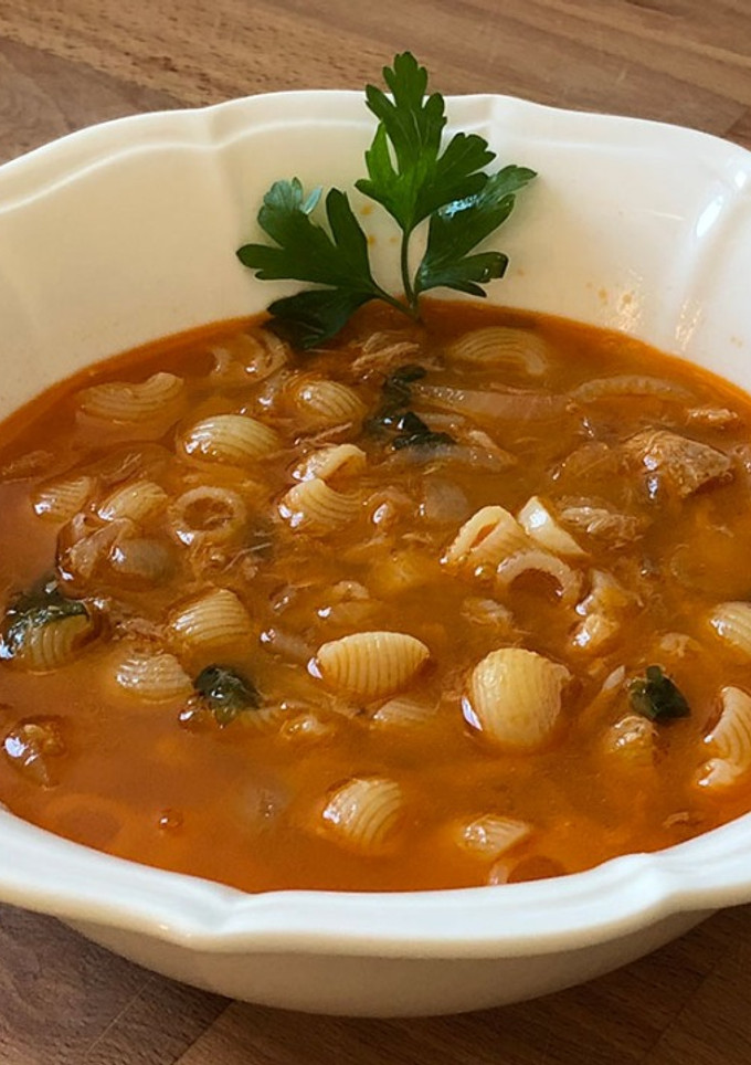 Una foto de Sopa de atún express en Mambo 8090