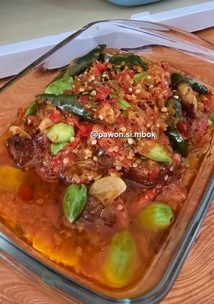 Foto resep Ikan Asap Balado Petai menggugah selera @pawon.si.mbok