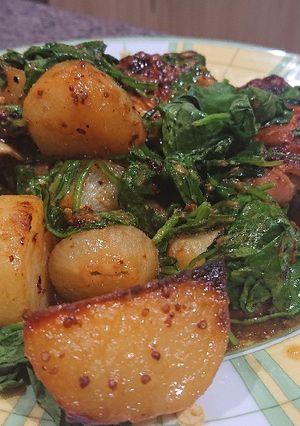 A picture of Honey and Mustard Chicken With Potatoes.