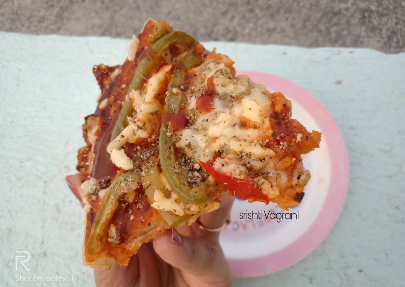 Instant bread pizza