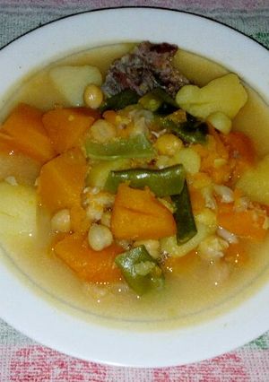 Una foto de Cocido de garbanzos con calabaza