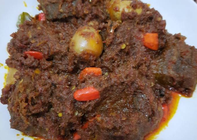 5. Rendang Sapi Telor Puyuh