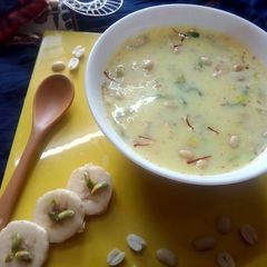 A picture of Banana Peanuts Rabdi.