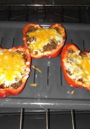 Una foto de Pimiento relleno de carne molida con queso