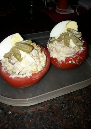 Una foto de Tomates rellenos de atún