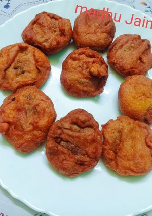 आलू कटलेट (aloo cutlet recipe in Hindi) रेसिपी मुख्य फोटो