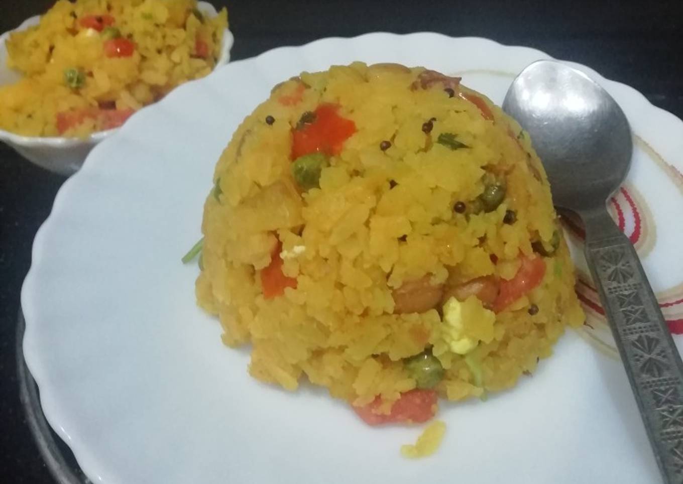 Batata & Raisins Poha